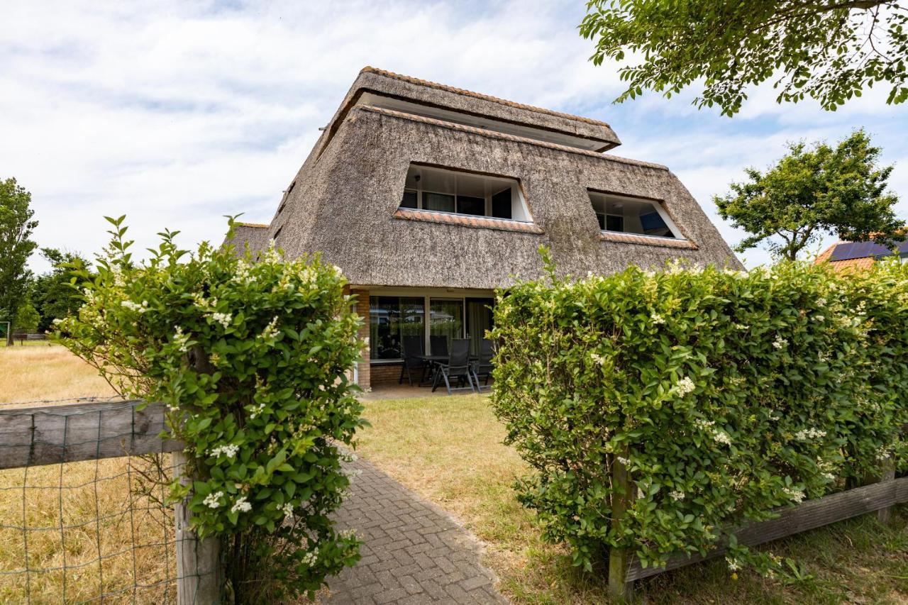 Escape, Appartement Met Groot Terras Buren  Luaran gambar