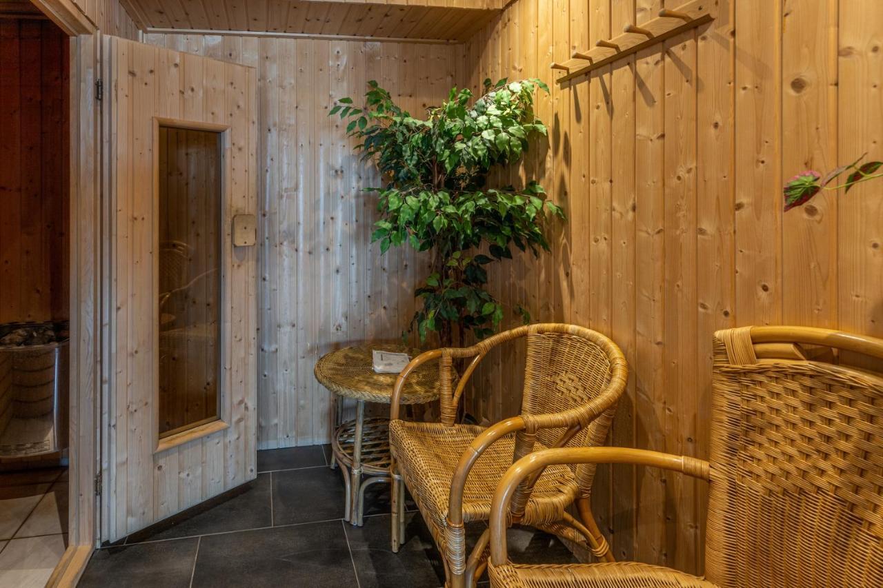 Escape, Appartement Met Groot Terras Buren  Luaran gambar