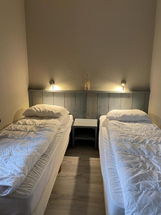 Escape, Appartement Met Groot Terras Buren  Luaran gambar